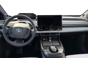 Toyota C-HR+ bild 9