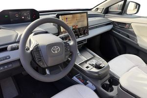 Toyota C-HR+ bild 12
