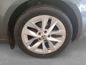 Skoda Octavia bild 8