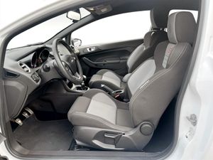 Ford Fiesta bild 4