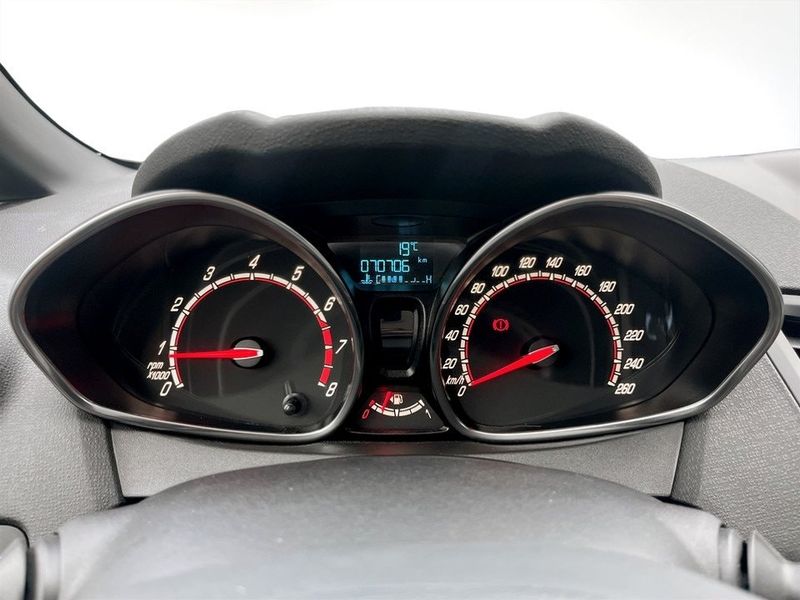 Ford Fiesta bild 8