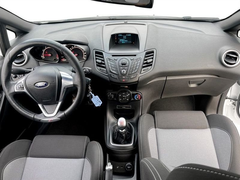 Ford Fiesta bild 6