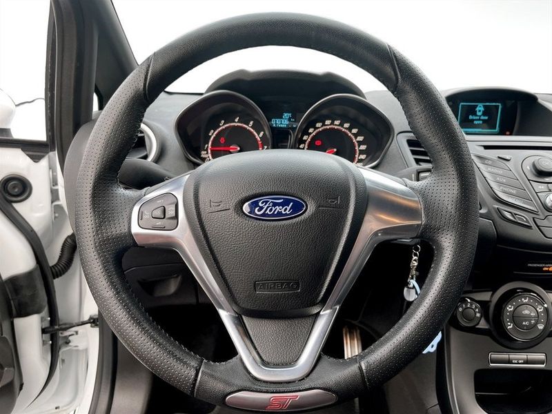 Ford Fiesta bild 7