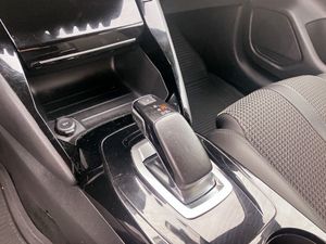 Peugeot e-208 bild 11