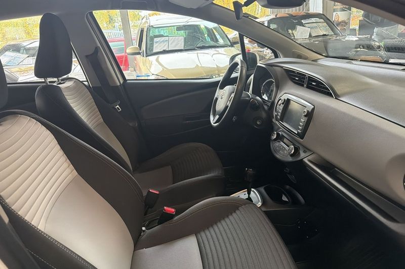 Toyota Yaris bild 8