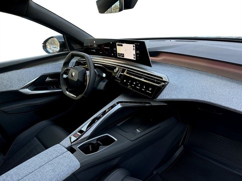 Peugeot e-5008 bild 13