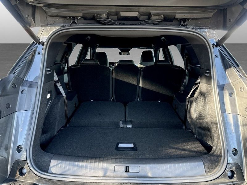 Peugeot e-5008 bild 8