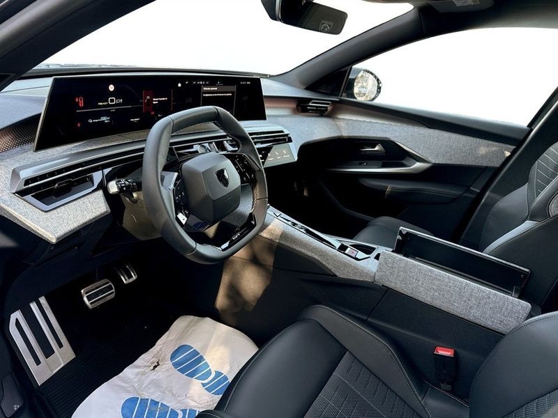 Peugeot e-5008 bild 5