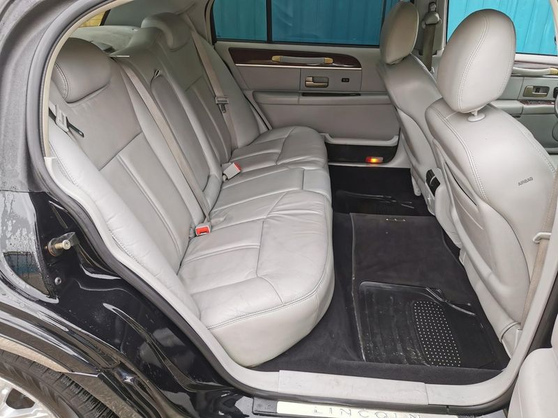 Lincoln Town Car bild 4