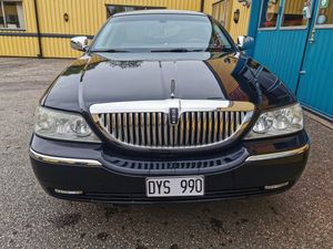 Lincoln Town Car bild 2