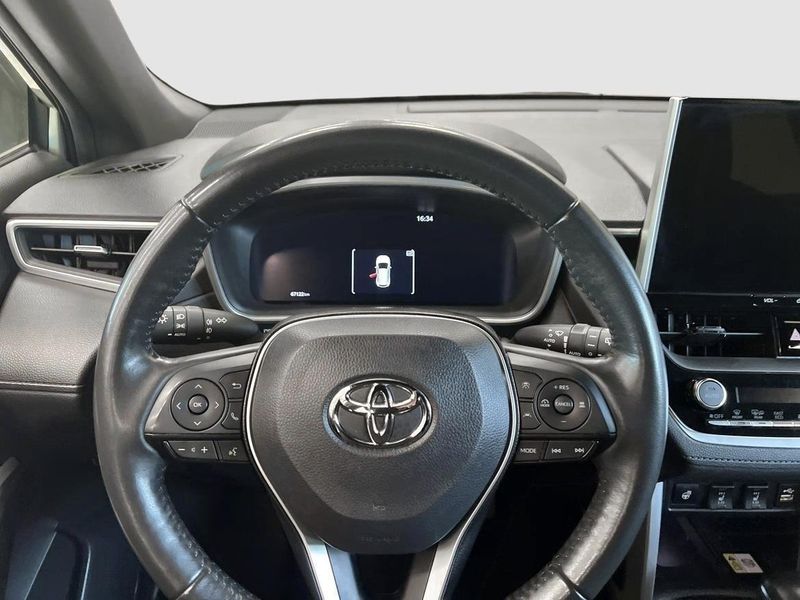 Toyota Corolla Cross bild 9