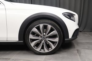 Mercedes E220 bild 5