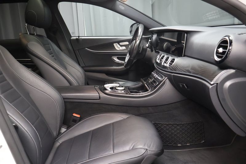 Mercedes E220 bild 9