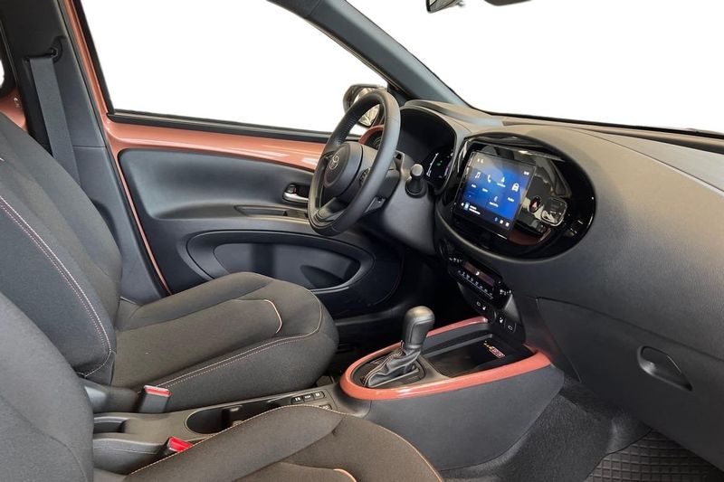 Toyota Aygo X bild 7