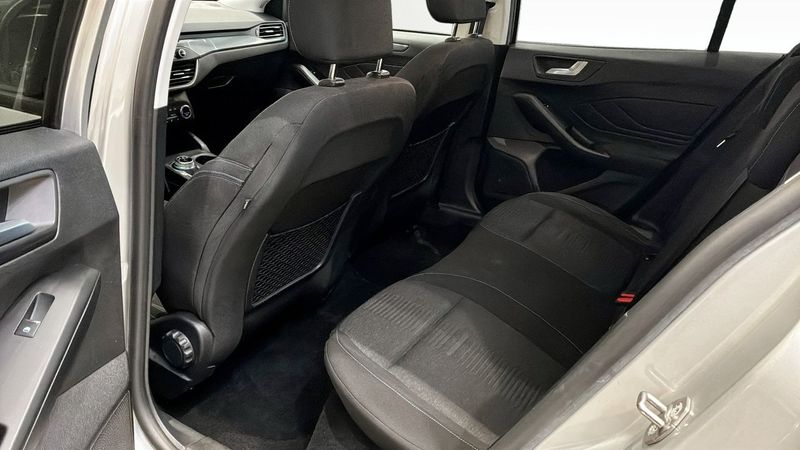 Ford Focus bild 7