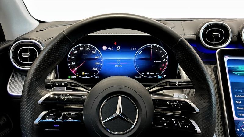 Mercedes GLC300 bild 21