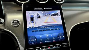 Mercedes GLC300 bild 15