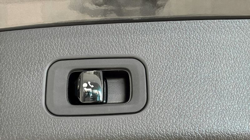 Mercedes GLC300 bild 8
