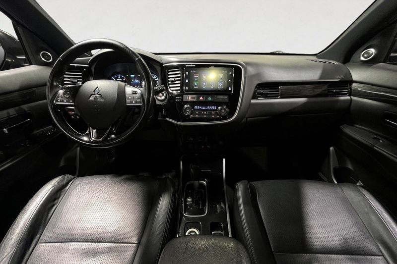 Mitsubishi Outlander bild 11