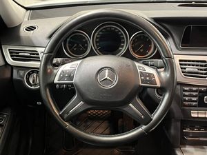 Mercedes E220 bild 14