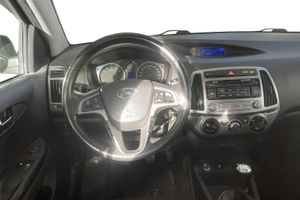Hyundai i20 bild 6