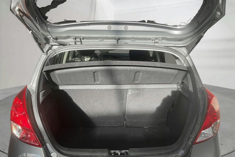 Hyundai i20 bild 9