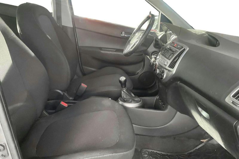 Hyundai i20 bild 7