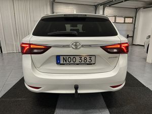 Toyota Avensis bild 6