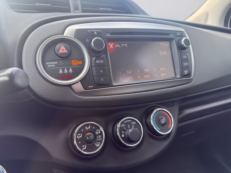 Toyota Yaris bild 16