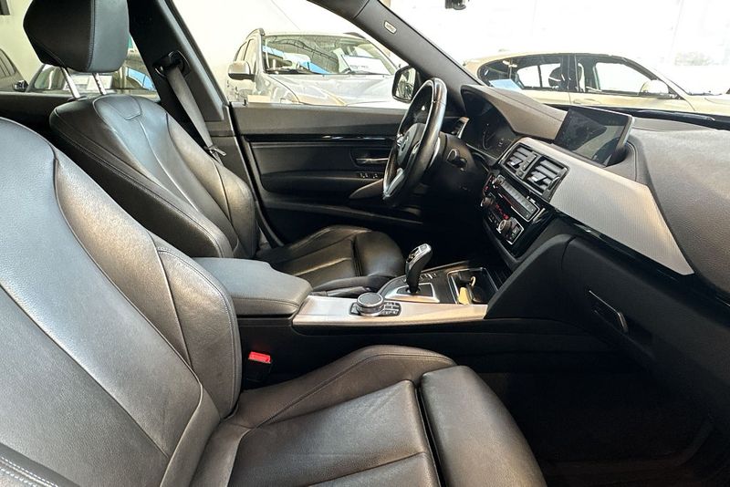 BMW 330 bild 14