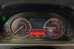 BMW 330 bild 18