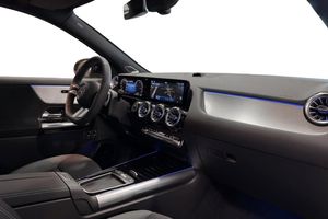 Mercedes GLA250 bild 9