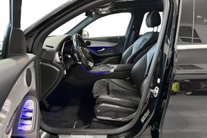 Mercedes GLC300 bild 8