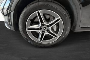 Mercedes GLC300 bild 3