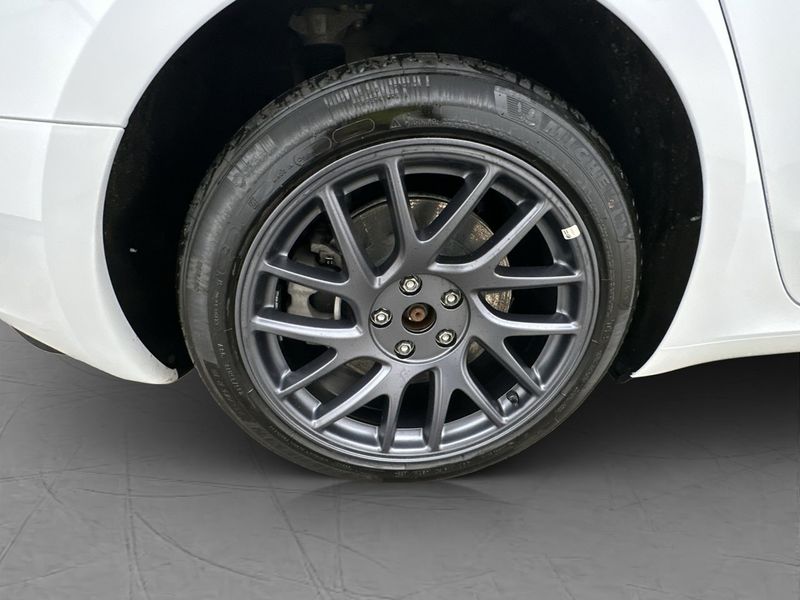 Tesla Model 3 bild 33