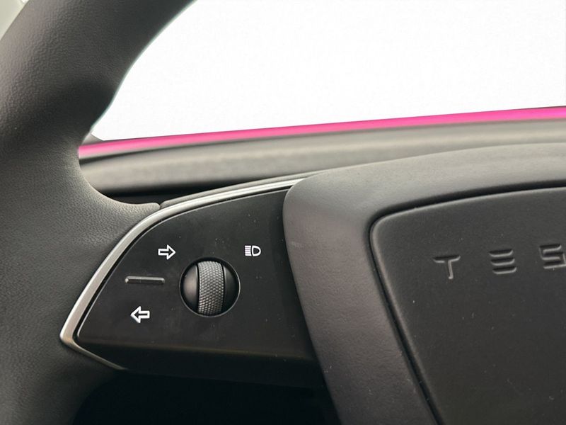 Tesla Model 3 bild 18