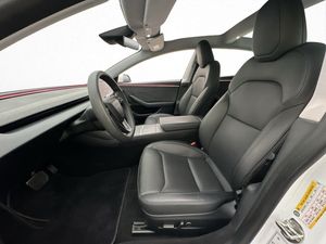 Tesla Model 3 bild 13