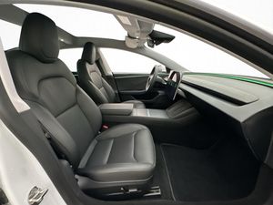 Tesla Model 3 bild 27