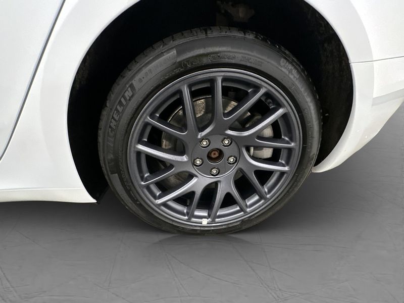 Tesla Model 3 bild 32