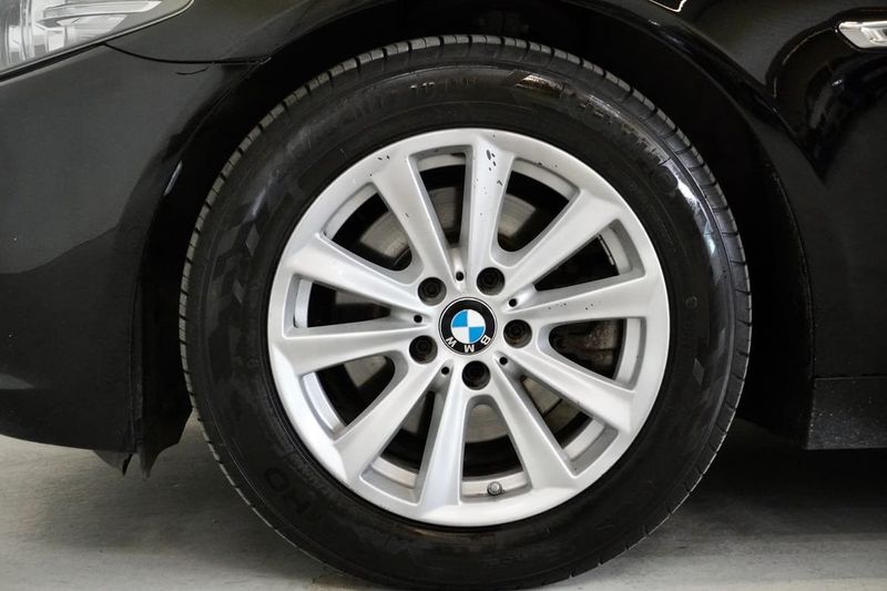 BMW 520 bild 9