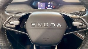 Skoda Enyaq bild 18