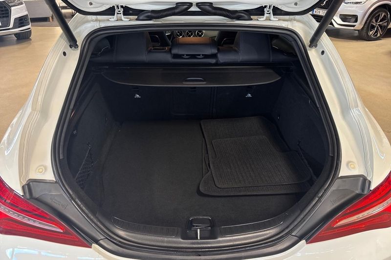 Mercedes CLA200 bild 21