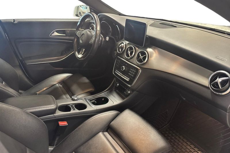Mercedes CLA200 bild 18