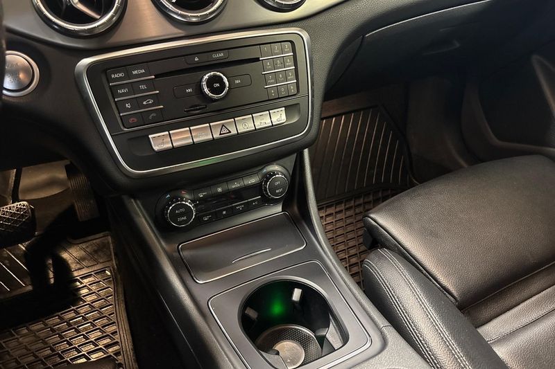 Mercedes CLA200 bild 17