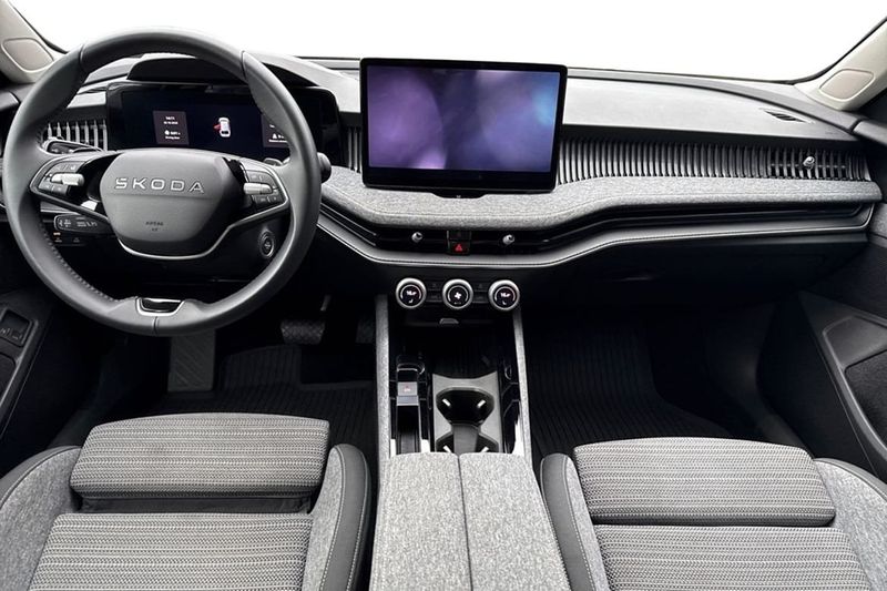 Skoda Superb bild 7