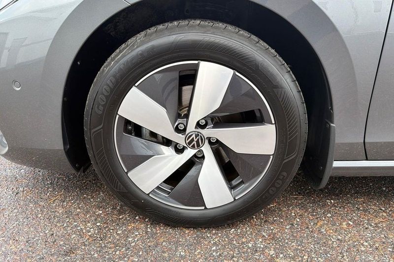 Volkswagen Passat bild 12