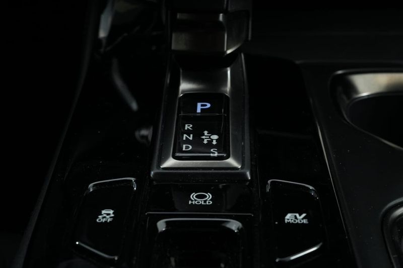 Lexus NX bild 19