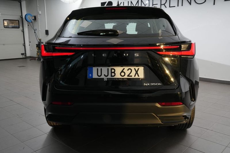 Lexus NX bild 10