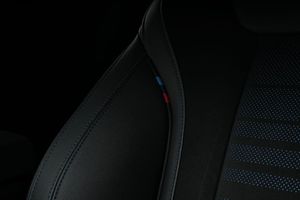 BMW 330 bild 13