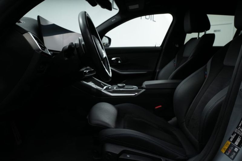 BMW 330 bild 12